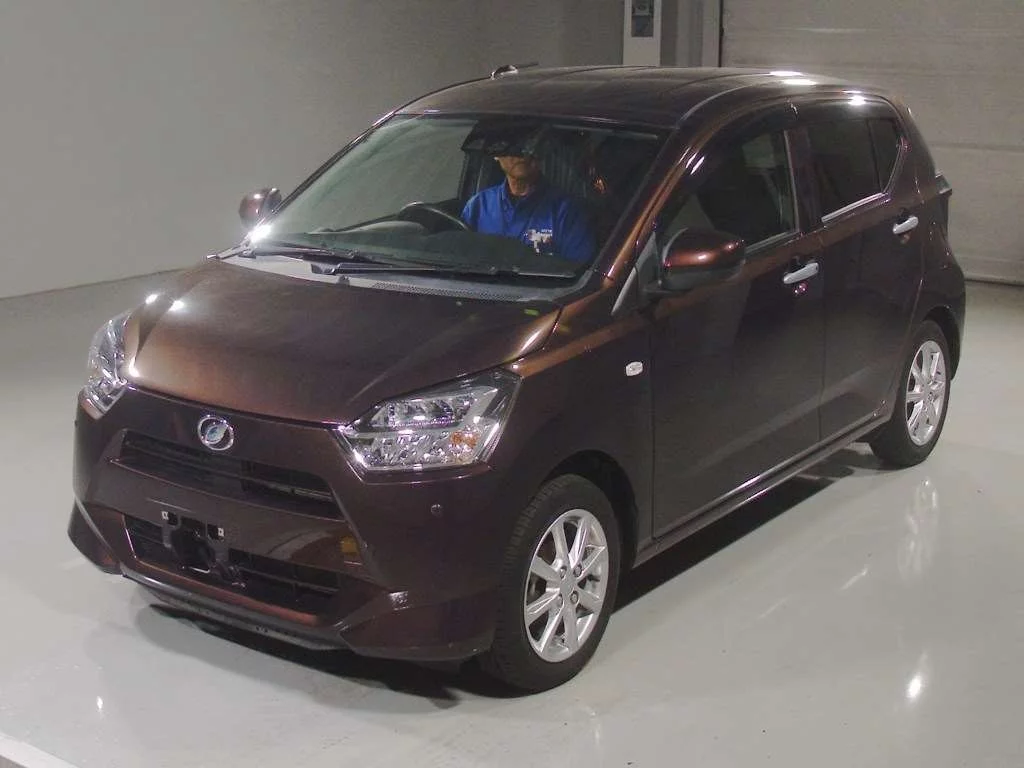 Daihatsu Mira e:S LA350S 2021